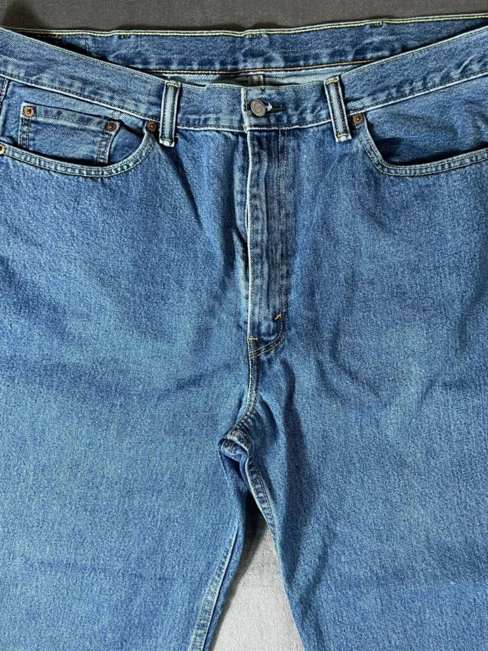 Share Levis 550 Jeans Mens 40x32 Blue Medium Wash Denim Relaxed Fit Tapered Leg
